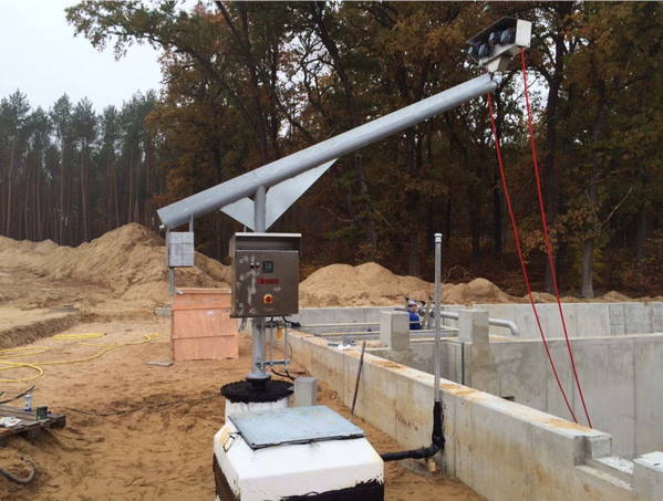 Déshuileur FRIESS S100 dans la phase initiale de construction du bassin de décantation