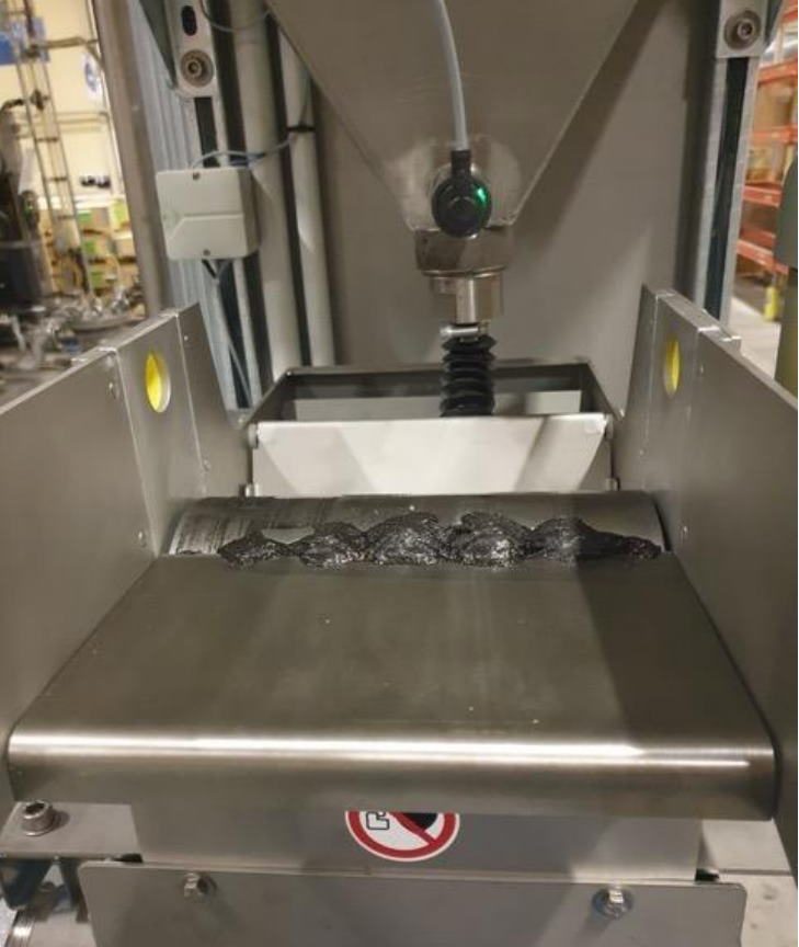 FRIESS Manyetik Filtre Sistemi ile yıkama sıvısından 3–4 kg demir uzaklaştırıldı