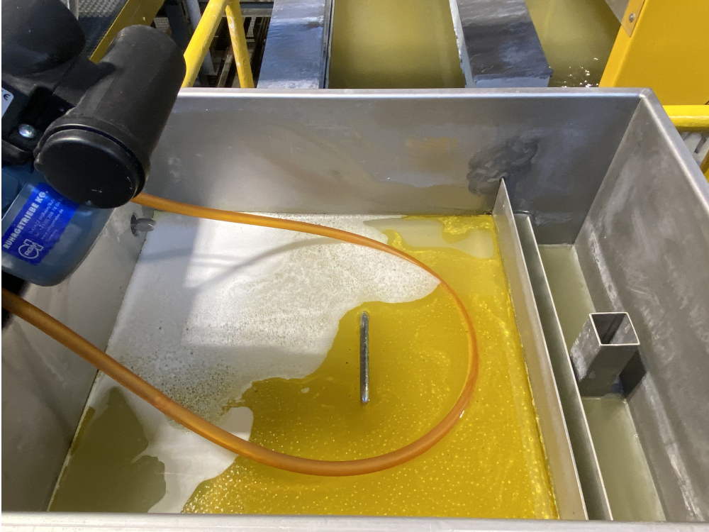 Deneme amacıyla Friess Skimmtelligent yağ ayırıcı